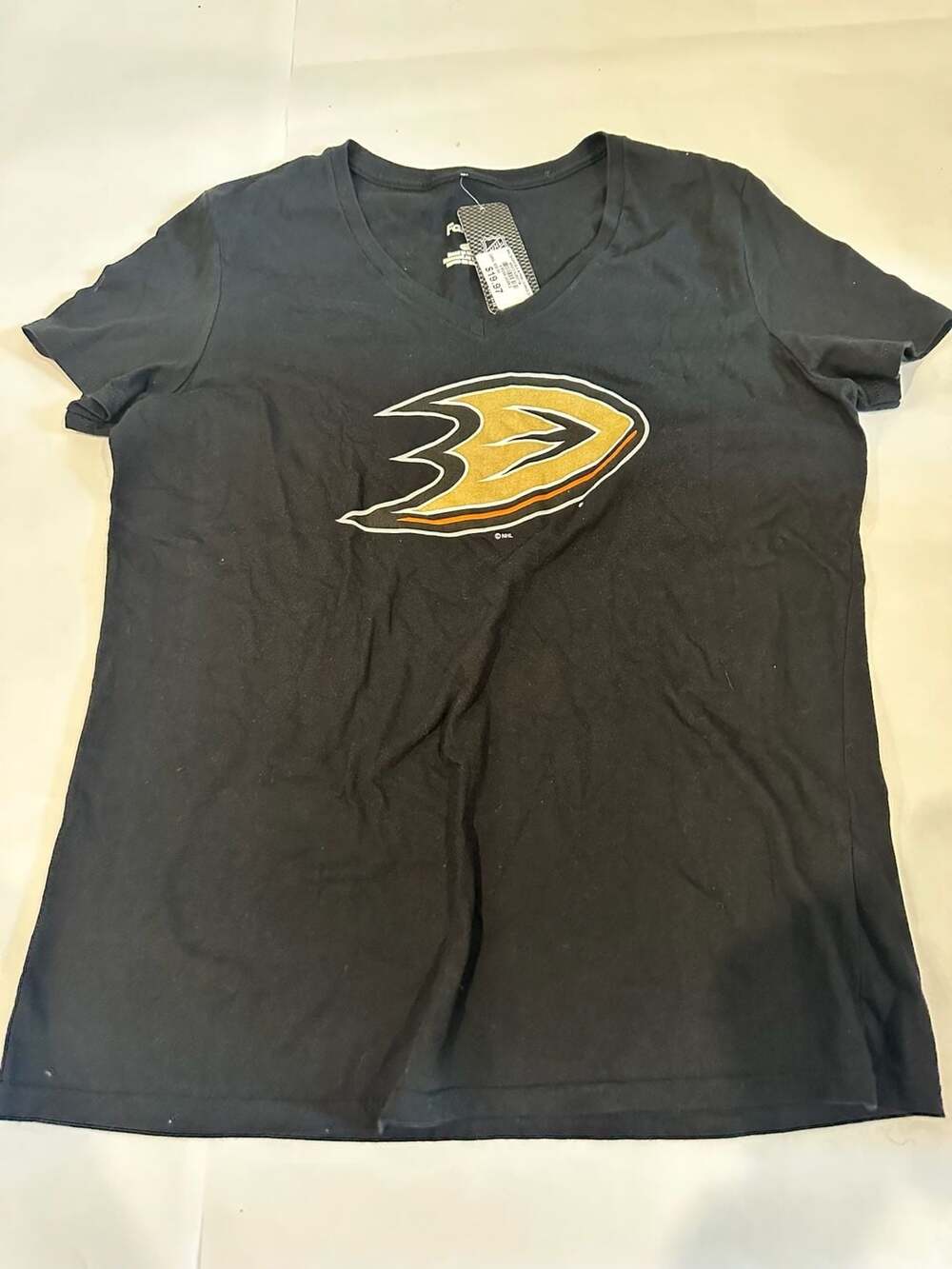 Fanatics Anaheim Ducks V-Neck T-Shirt Size L